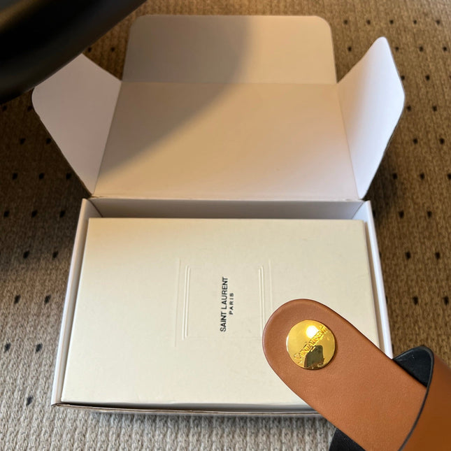 YSL 26S TWO-STRAP SANDALS IN BROWN LAMBSKIN