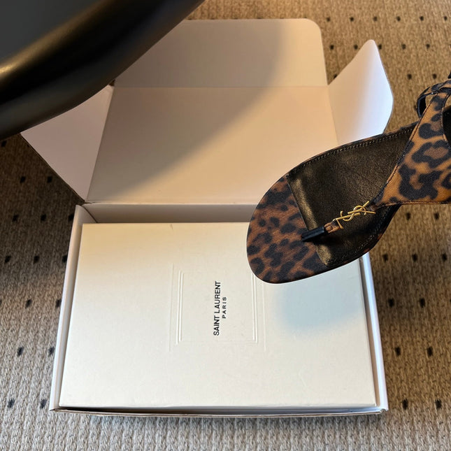 YSL 26S WIDE-STRAP THONG SANDALS IN LEOPARD PRINT FABRIC