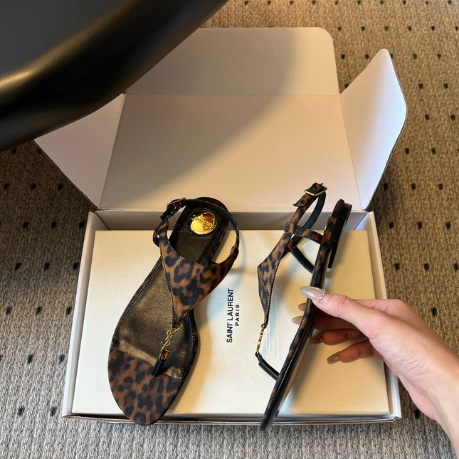 YSL 26S WIDE-STRAP THONG SANDALS IN LEOPARD PRINT FABRIC