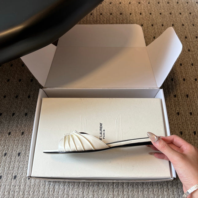 YSL 26S BABYLONE FLAT MULES IN WHITE LAMBSKIN