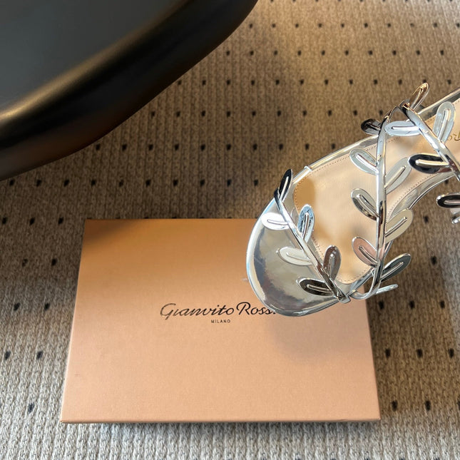 GIANVITO ROSSI 26S SANDALS IN SILVER LAMBSKIN