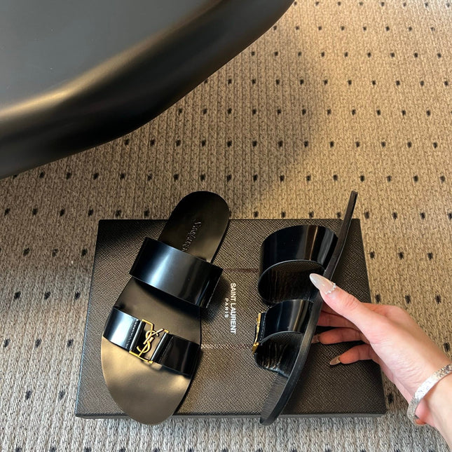 YSL 26S DOUBLE-STRAP SANDALS IN BLACK PATENT CALFSKIN