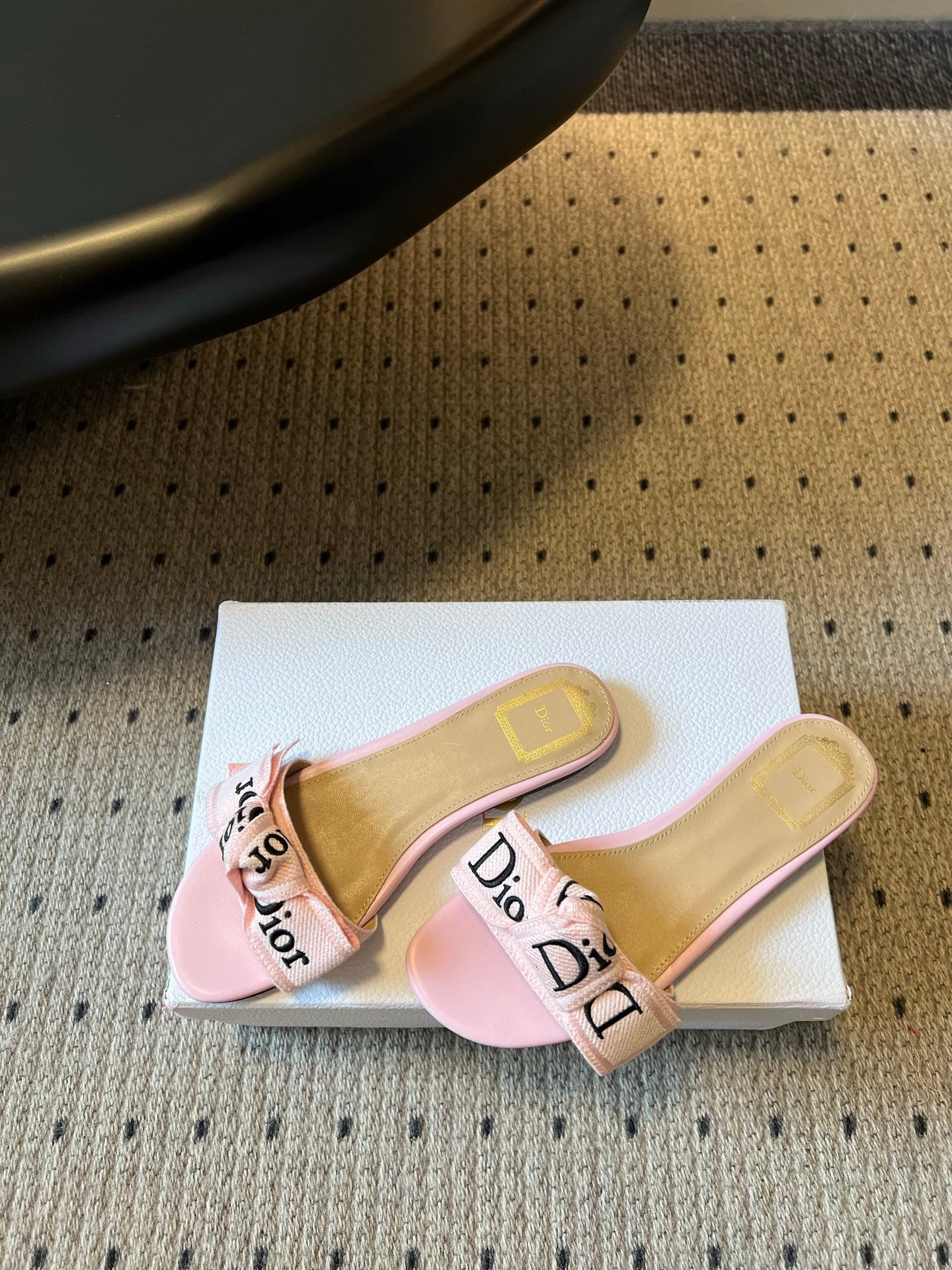 DIOR 26S DWAY SLIDE IN PINK FABRIC AND LAMBSKIN