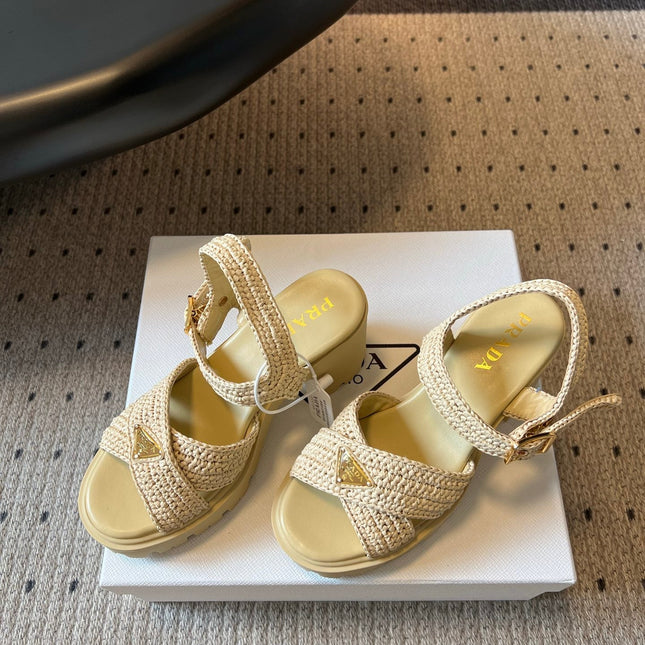 PRADA 26S BLOCK HEEL SANDALS 85MM IN BEIGE RAFFIA AND CALFSKIN