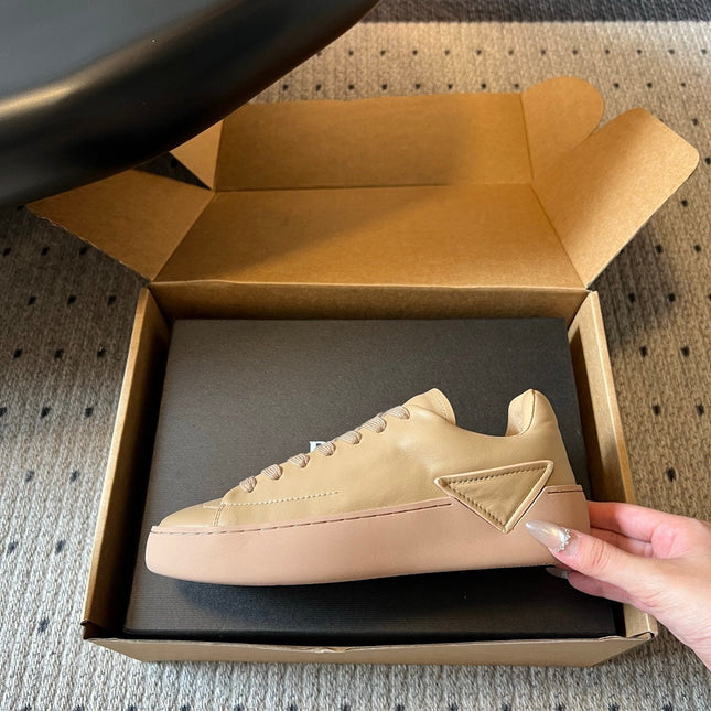 PRADA 26S LACE UP SNEAKERS 40MM IN BEIGE CALFSKIN