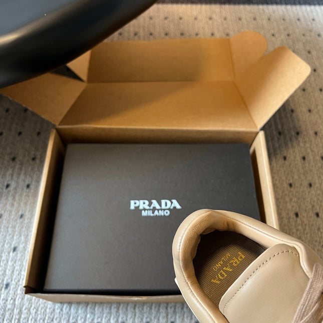 PRADA 26S LACE UP SNEAKERS 40MM IN BEIGE CALFSKIN
