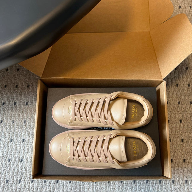 PRADA 26S LACE UP SNEAKERS 40MM IN BEIGE CALFSKIN