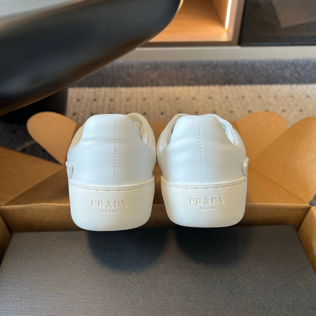 PRADA 26S LACE UP SNEAKERS 40MM IN WHITE CALFSKIN