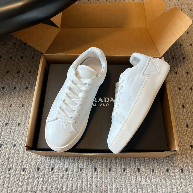 PRADA 26S LACE UP SNEAKERS 40MM IN WHITE CALFSKIN