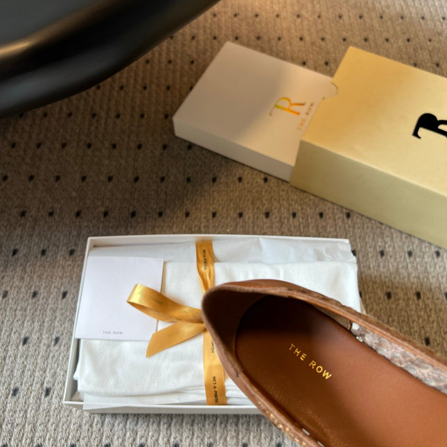 THE ROW 26S BALLET FLATS IN BROWN MESH