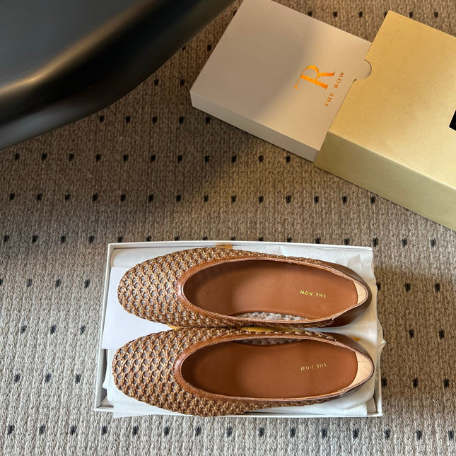 THE ROW 26S BALLET FLATS IN BROWN MESH