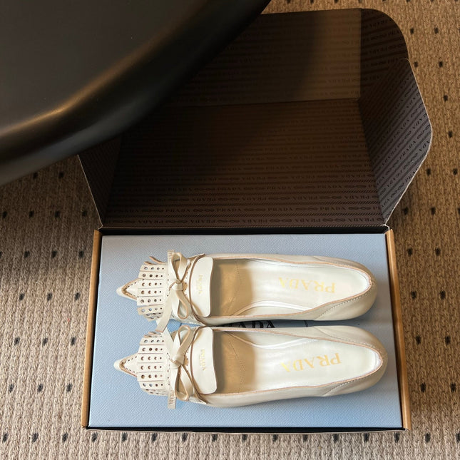 PRADA 26S POINTED TOE BOW FRINGE PUMPS 50MM IN IVORY WHITE CALFSKIN