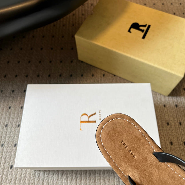 THE ROW 26S THONG SANDALS IN BLACK CALFSKIN AND SUEDE
