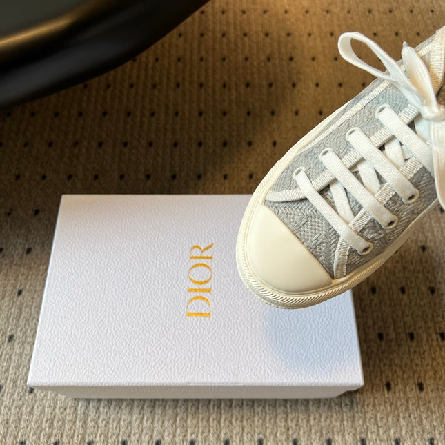 DIOR 26S LOW-TOP SNEAKER 50MM IN BLUE GREY OBLIQUE EMBROIDERED CANVAS