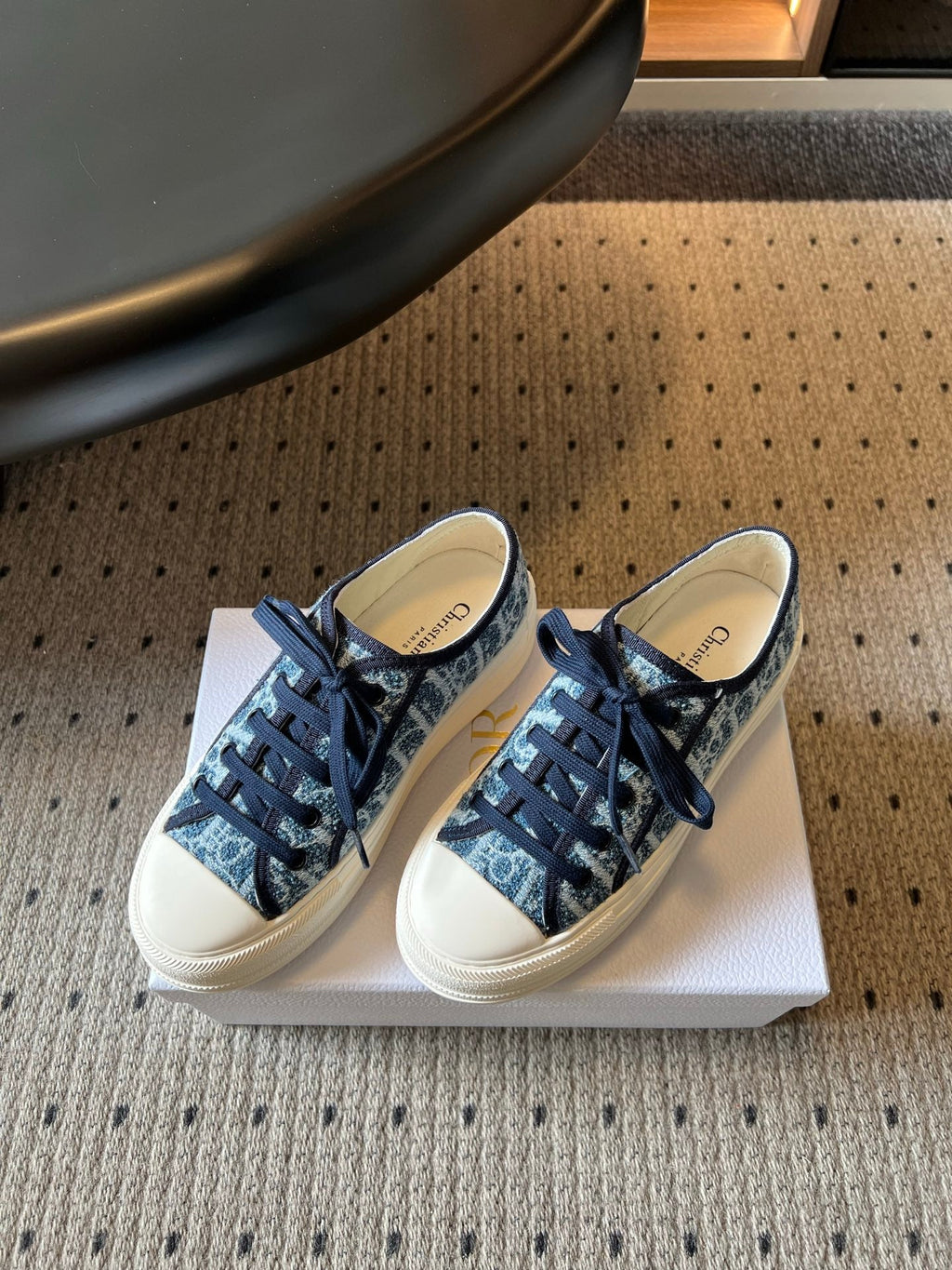 DIOR 26S LOW-TOP SNEAKER 50MM IN NAVY BLUE OBLIQUE EMBROIDERED WOOL