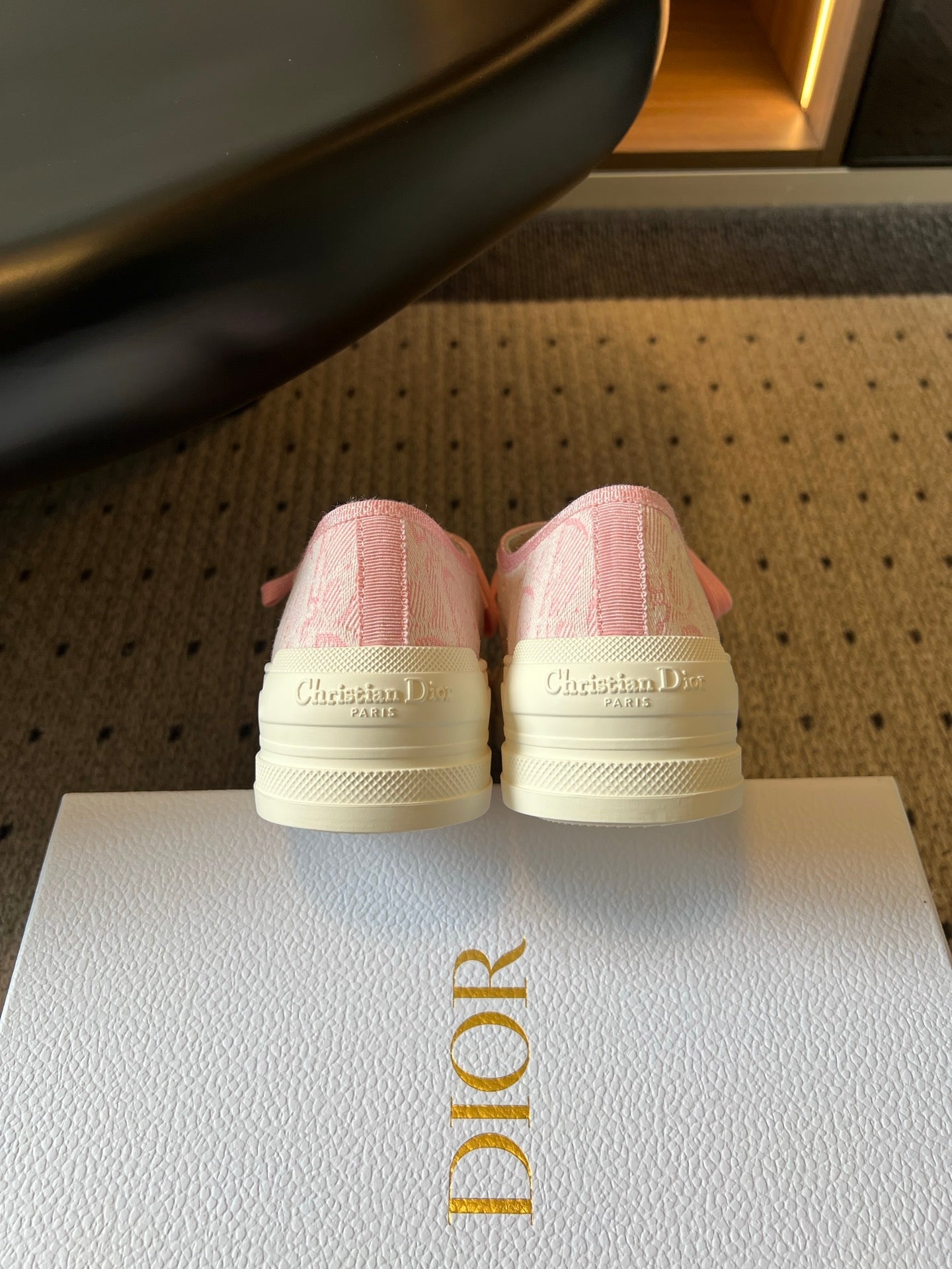 DIOR 26S LOW-TOP SNEAKER 50MM IN LIGHT PINK OBLIQUE EMBROIDERED CANVAS