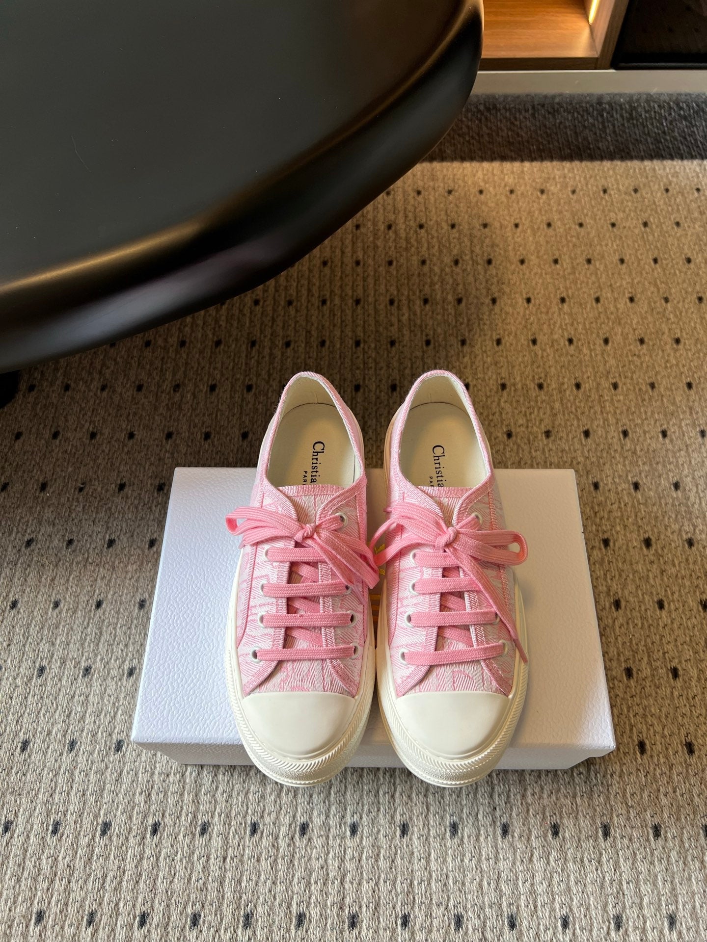 DIOR 26S LOW-TOP SNEAKER 50MM IN LIGHT PINK OBLIQUE EMBROIDERED CANVAS