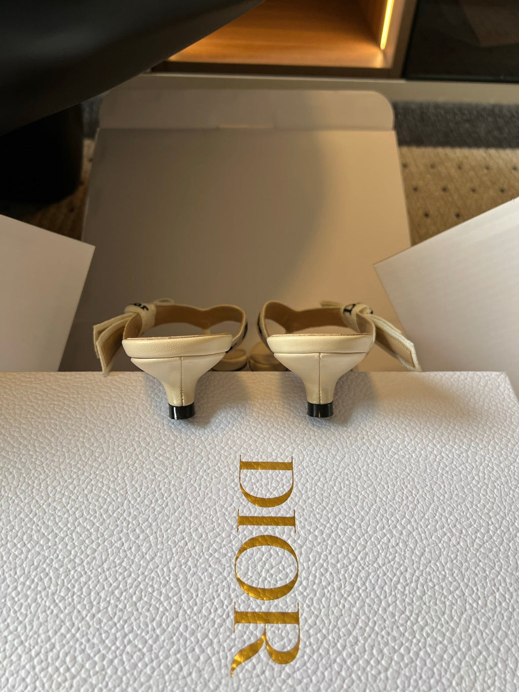 DIOR 26S HIGH-HEEL THONG SANDAL 35MM IN BEIGE EMBROIDERED CANVAS AND CALFSKIN