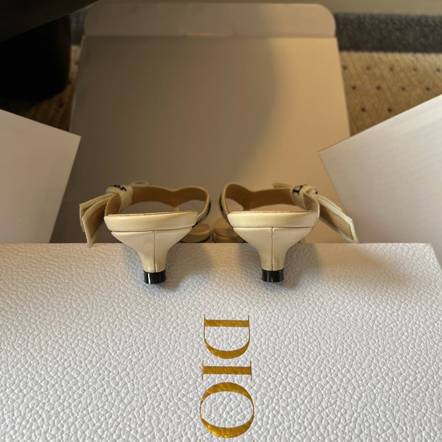 DIOR 26S HIGH-HEEL THONG SANDAL 35MM IN BEIGE EMBROIDERED CANVAS AND CALFSKIN
