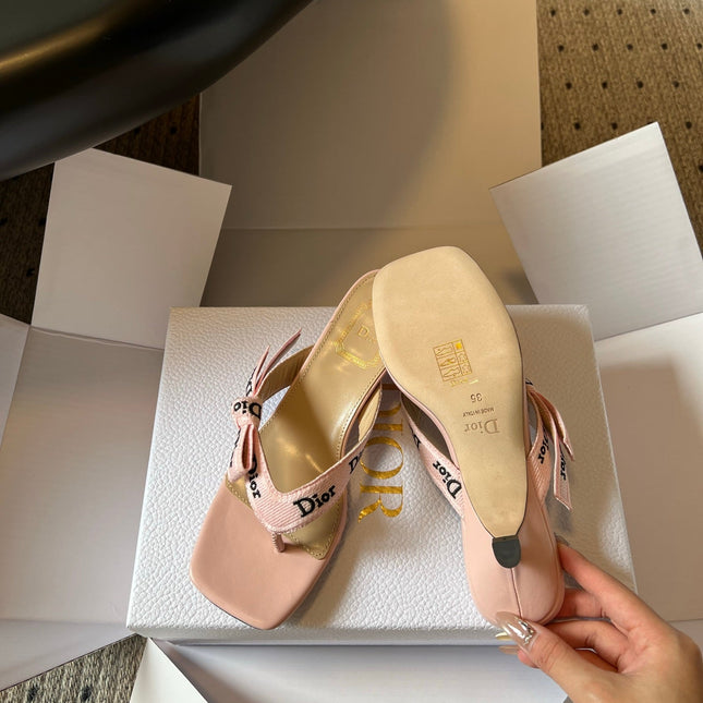DIOR 26S HIGH-HEEL THONG SANDAL 35MM IN LIGHT PINK EMBROIDERED CANVAS AND CALFSKIN