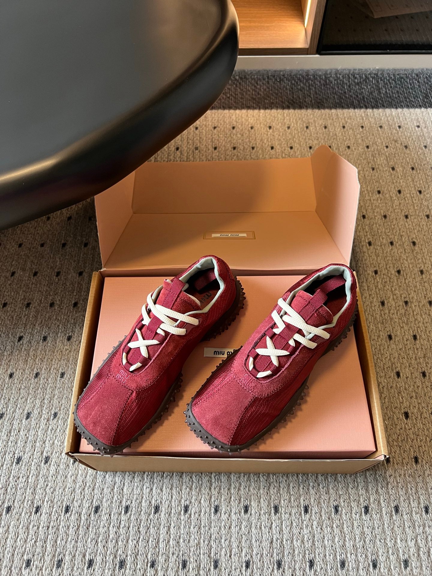 MIUMIU 26S SNEAKERS IN DARK RED SUEDE