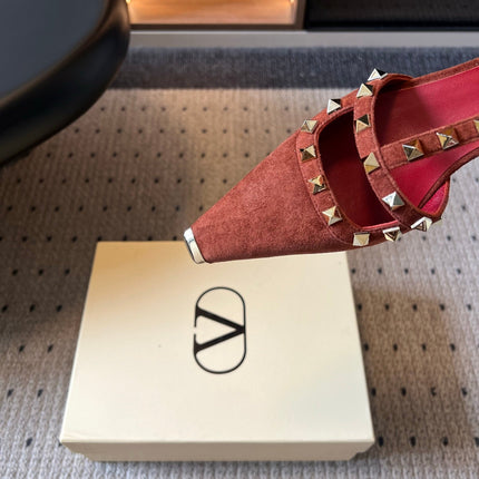 VALENTINO 26S ROCKSTUD HIGH HEELS 40 MM IN BROWN SUEDE
