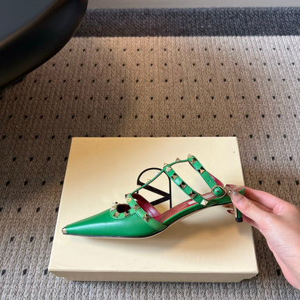 VALENTINO 26S ROCKSTUD HIGH HEELS 40 MM IN GREEN CALFSKIN