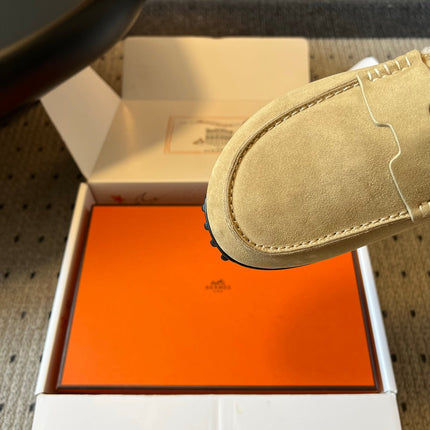 HM 26S DESTIN MULES IN BEIGE SUEDE