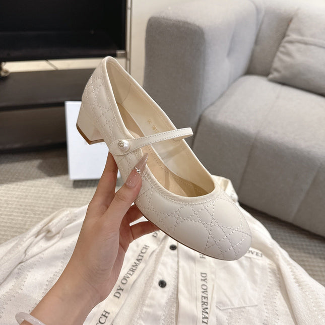 DIOR 26S MARY JANE PUMPS IN CREAM WHITE LAMBSKIN PEARL-ADORNED STRAP