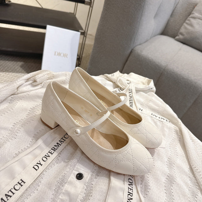 DIOR 26S MARY JANE PUMPS IN CREAM WHITE LAMBSKIN PEARL-ADORNED STRAP