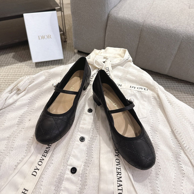 DIOR 26S MARY JANE PUMPS IN BLACK LAMBSKIN PEARL-ADORNED STRAP