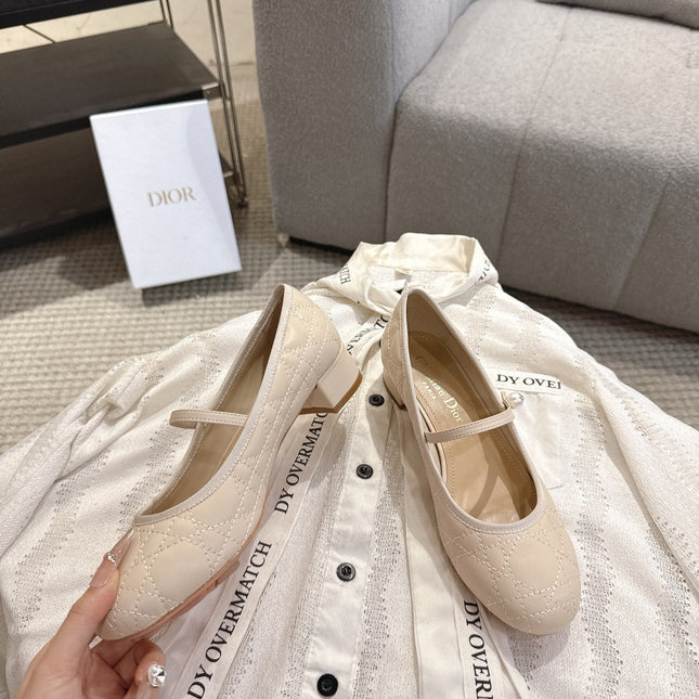 DIOR 26S MARY JANE PUMPS IN BEIGE LAMBSKIN PEARL-ADORNED STRAP