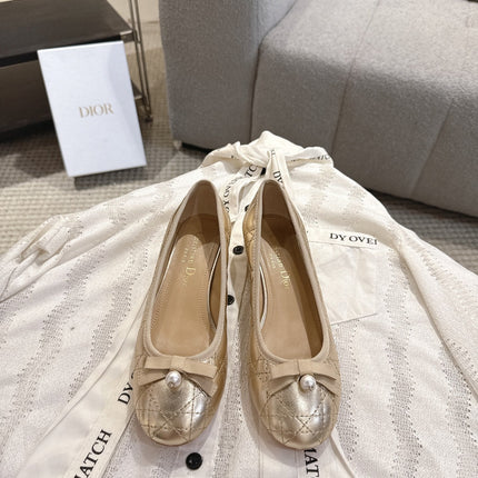 DIOR 26S LOW BLOCK HEEL PUMPS IN GOLD LAMBSKIN