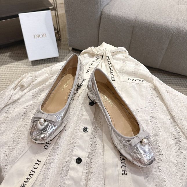 DIOR 26S LOW BLOCK HEEL PUMPS IN SILVER LAMBSKIN