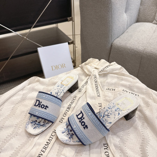 DIOR 26S DWAY FLOWER EDITION HIGH-HEEL SLIDES IN WHITE AND SKY BLUE FABRIC