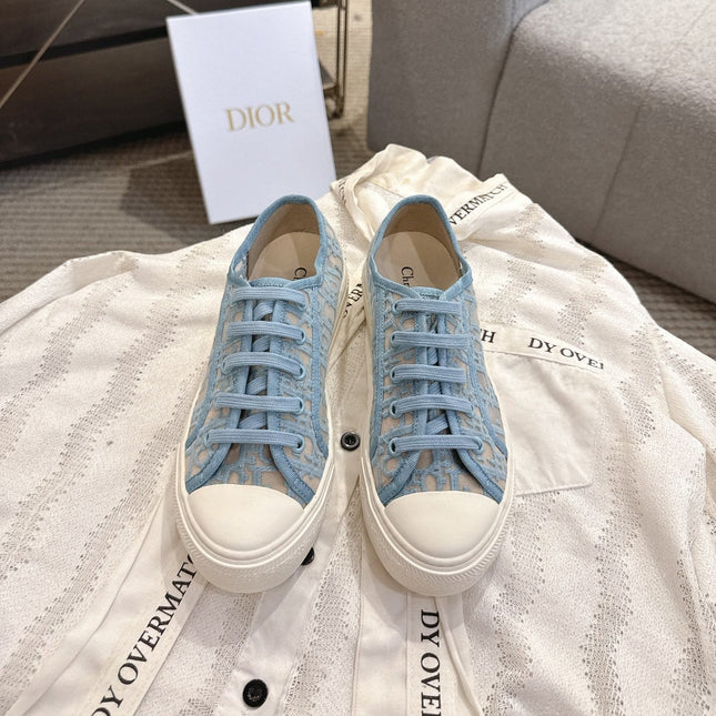 DIOR 26S SNEAKERS IN SKY BLUE OBLIQUE EMBROIDERED MESH