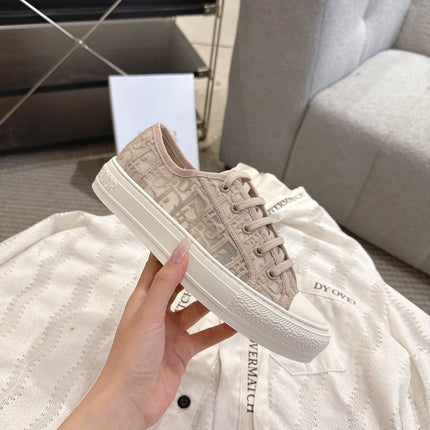DIOR 26S SNEAKERS IN BEIGE OBLIQUE EMBROIDERED MESH