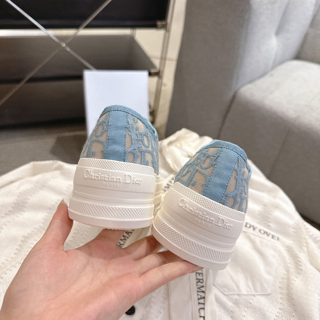 DIOR 26S PLATFORM SNEAKERS IN SKY BLUE OBLIQUE EMBROIDERED MESH
