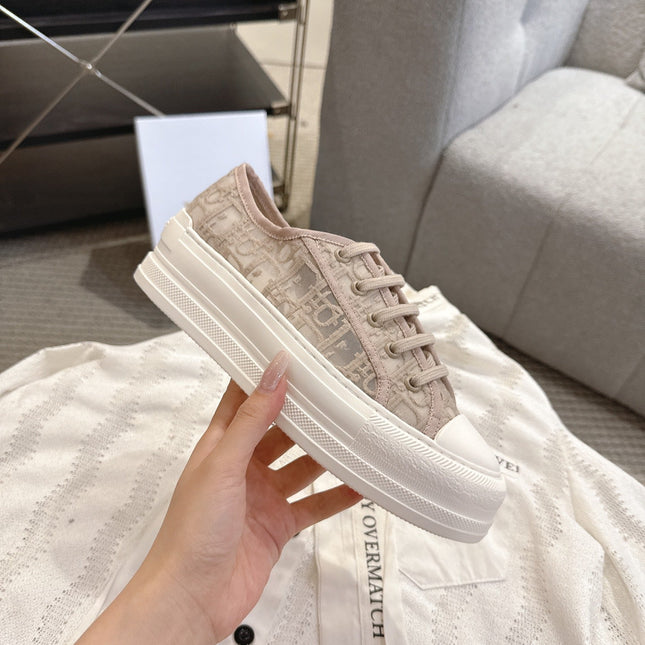 DIOR 26S PLATFORM SNEAKERS IN BEIGE OBLIQUE EMBROIDERED MESH