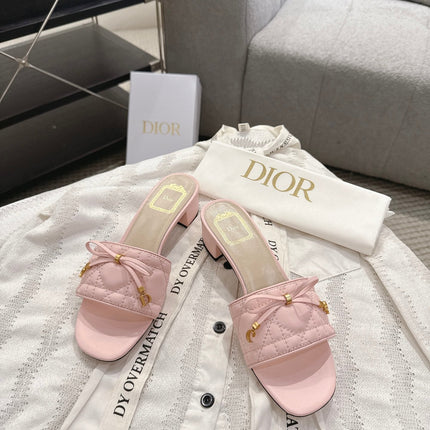 DIOR 26S HEELED MULES 45 MM IN LIGHT PINK QUILTED CALFSKIN GOLD HARDWARE