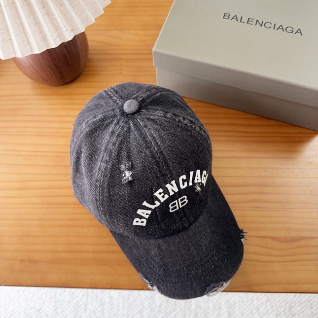 BALENCIAGA 26S BASEBALL CAP STYLE 36