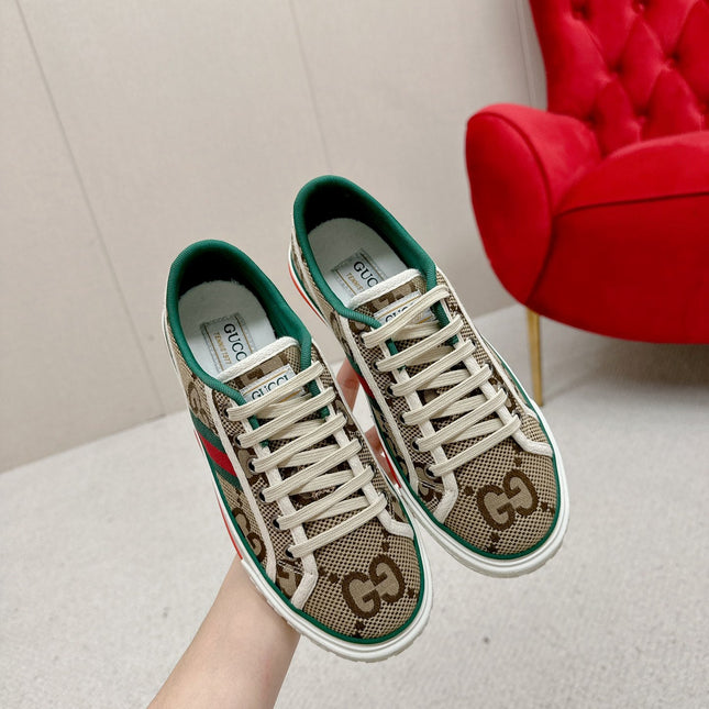 GUCCI 26S LOW TOP SNEAKERS IN BROWN CANVAS STYLE 23