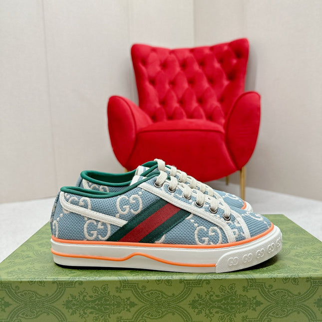 GUCCI 26S LOW TOP SNEAKERS IN LIGHT BLUE CANVAS STYLE 12