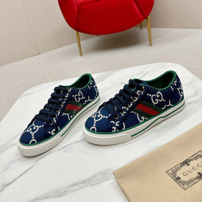GUCCI 26S LOW TOP SNEAKERS IN DARK BLUE CANVAS STYLE 19