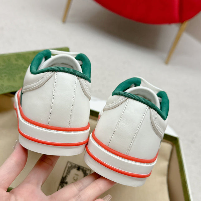 GUCCI 26S LOW TOP SNEAKERS IN WHITE CALFSKIN STYLE 18