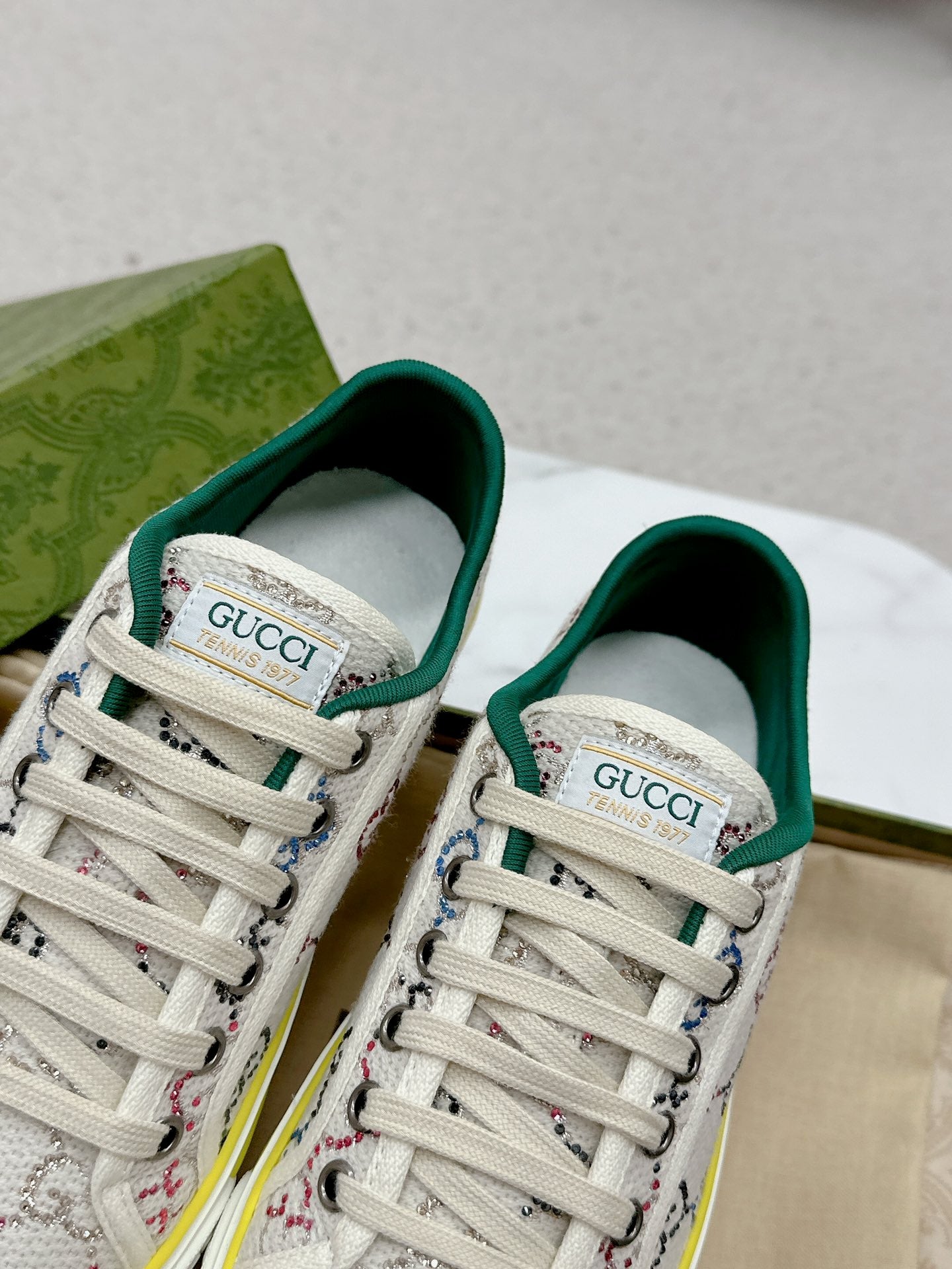 GUCCI 26S LOW TOP SNEAKERS IN MULTICOLOR CANVAS STYLE 16