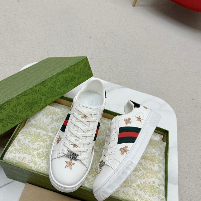 GUCCI 26S LOW TOP SNEAKERS IN WHITE CALFSKIN STYLE 01