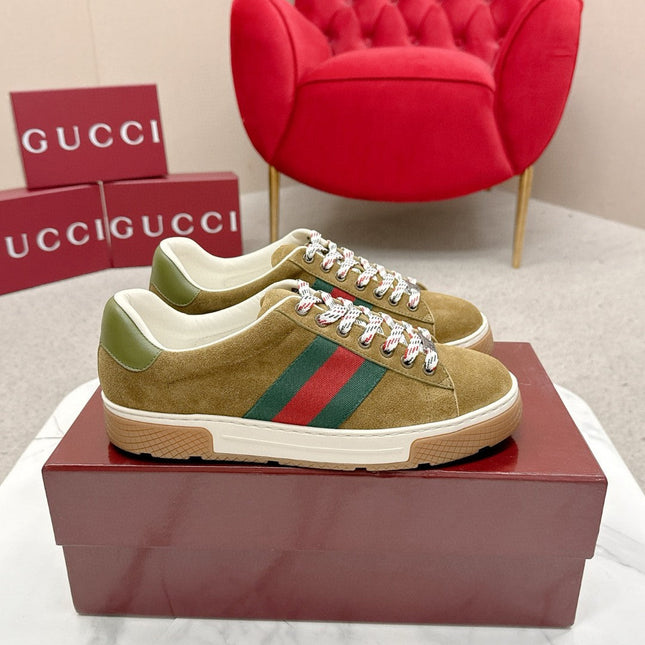 GUCCI 26S LOW TOP SNEAKERS IN OLIVE BROWN SUEDE STYLE 04