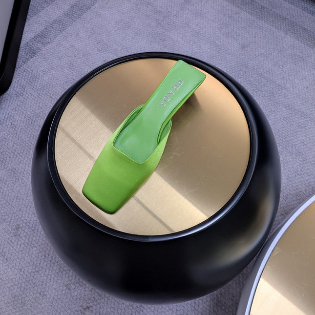 PRADA 26S SQUARE TOE MULES 40MM IN GREEN SATIN