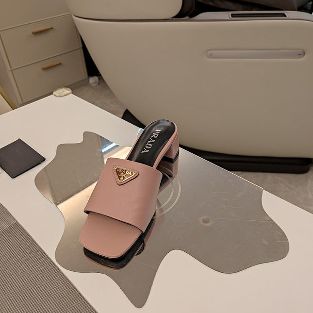 PRADA 26S OPEN TOE MULES 45MM IN BLUSH PINK SAFFIANO CALFSKIN WITH LOGO